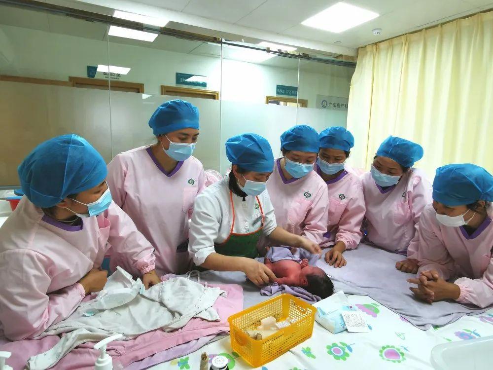 长宁县妇婴监护型护送
